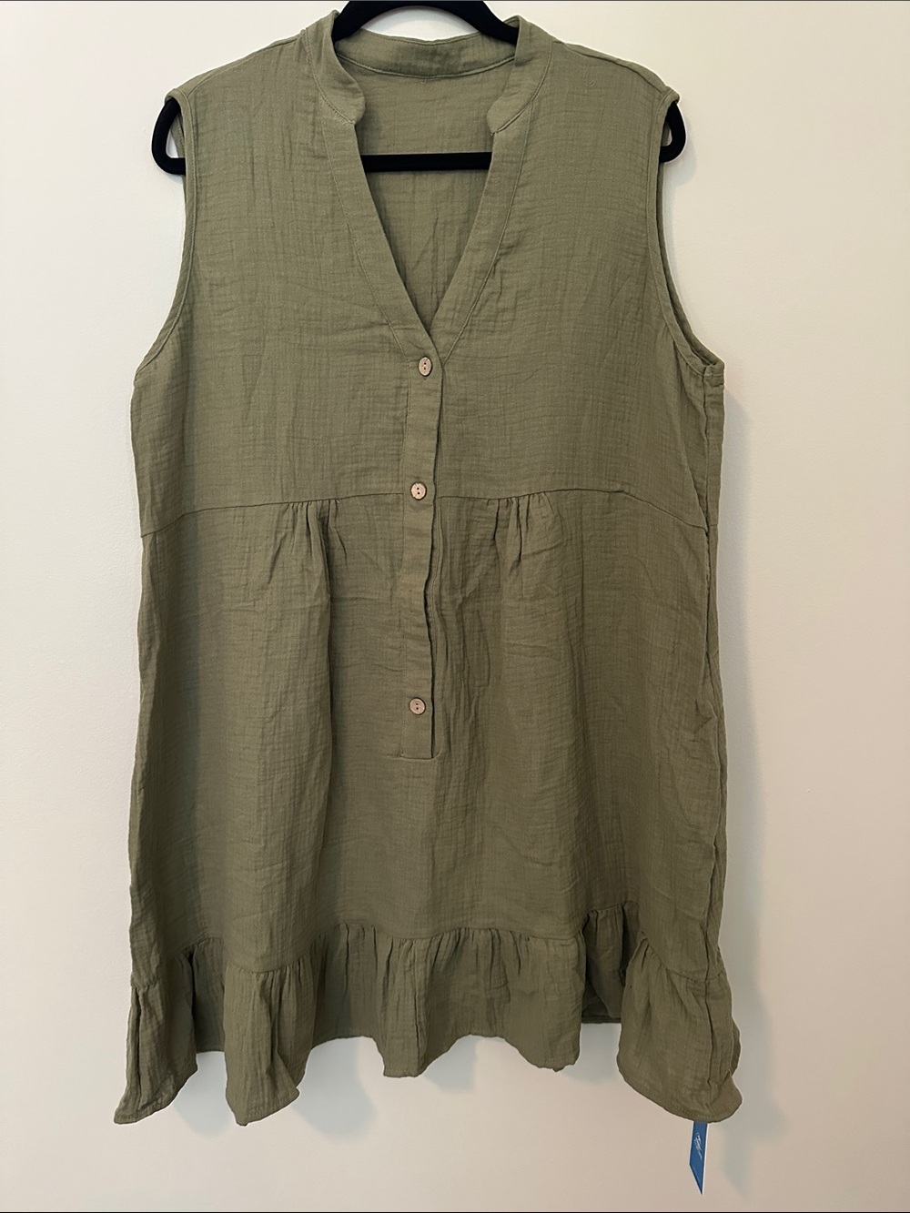 Cupshe Olive Sleeveless V-Neck Buttoned Ruffle-Hem Tunic